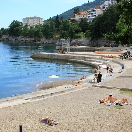 Appartement With A Parking Space Lovran, Opatija - 7713